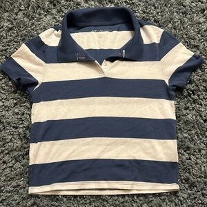 American Eagle size small/petite cropped collared t-shirt